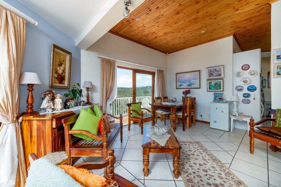 6 Bedroom Property for Sale in Cola Beach Western Cape